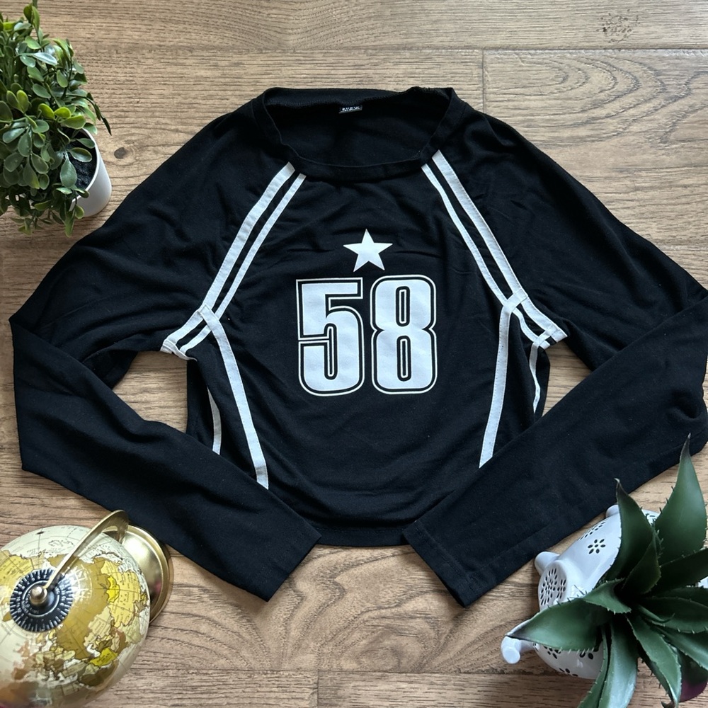 SHEIN Black Graphic Sweater